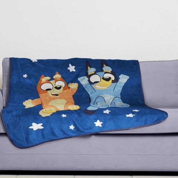 Bluey In The Dreams Throw Blanket - Picture 5 of 13